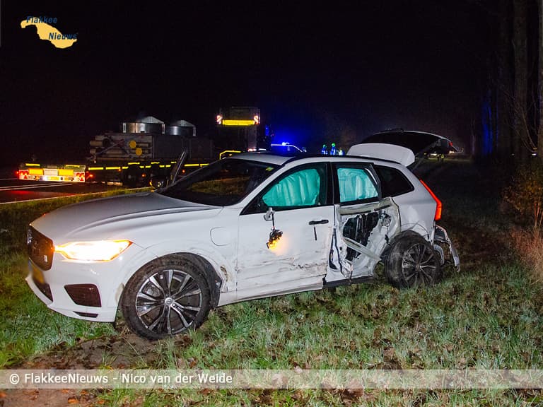 Vijf voertuigen betrokken bij kettingbotsing N59 Oude-Tonge