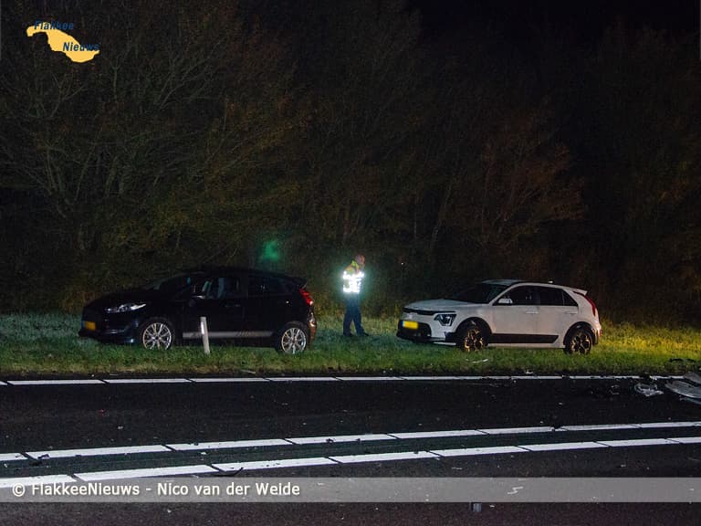 Vijf voertuigen betrokken bij kettingbotsing N59 Oude-Tonge