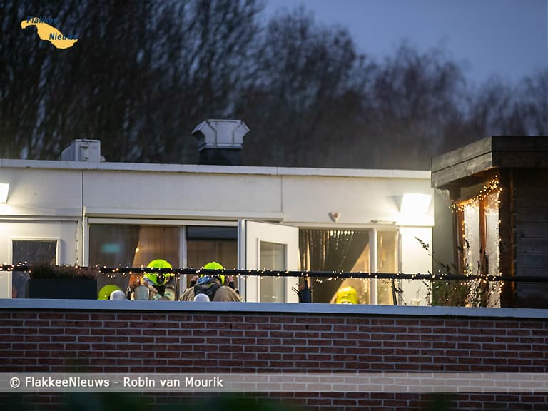 Brand op terrein Hernesseroord: snelle actie voorkomt gewonden
