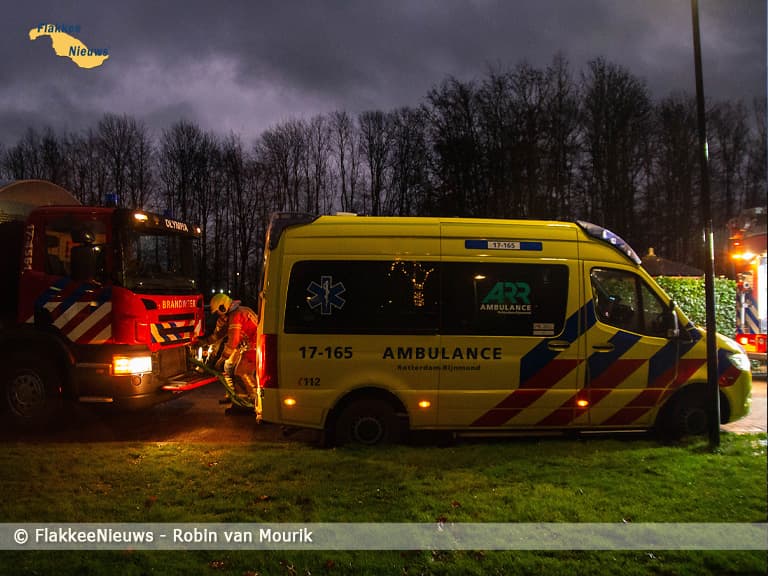 Brand op terrein Hernesseroord: snelle actie voorkomt gewonden