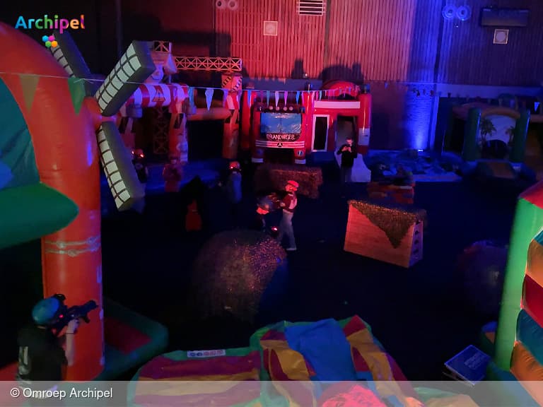 Lasergametoernooi brengt jongeren samen in Ouddorp