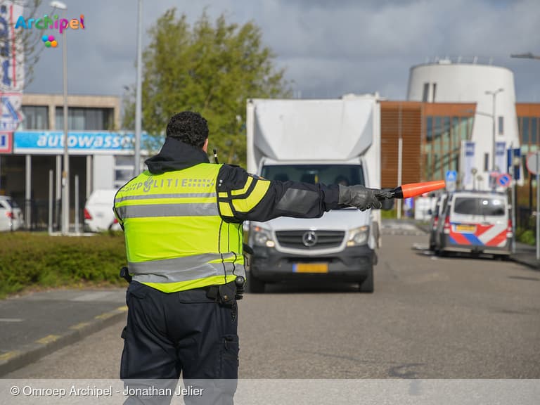 Verkeerscontrole op Goeree-Overflakkee leidt tot boetes en inbeslagname