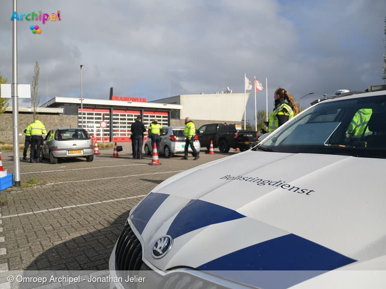 Verkeerscontrole op Goeree-Overflakkee leidt tot boetes en inbeslagname