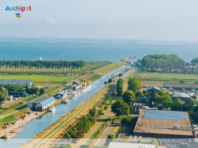 Schutsluis Middelharnis dicht in juni