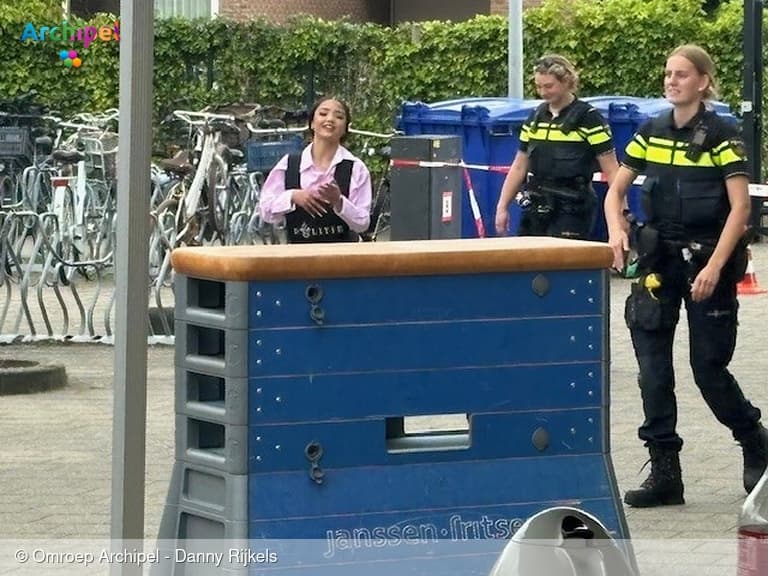 Leerlingen RGO Middelharnis maken kennis met politiewerk tijdens Politiedag