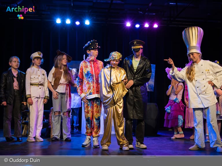 Uitverkochte zalen voor Jeugdtheaterschool Houten Aap