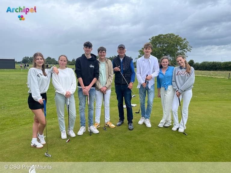 Leerlingen van CSG Prins Maurits blinken uit bij Lions Golfcup