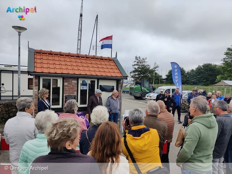 Replica van weeghuisje trekt dagelijks bezoekers in Herkingen
