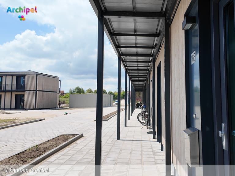 Eerste bewoners betrekken flexwoningen in Middelharnis