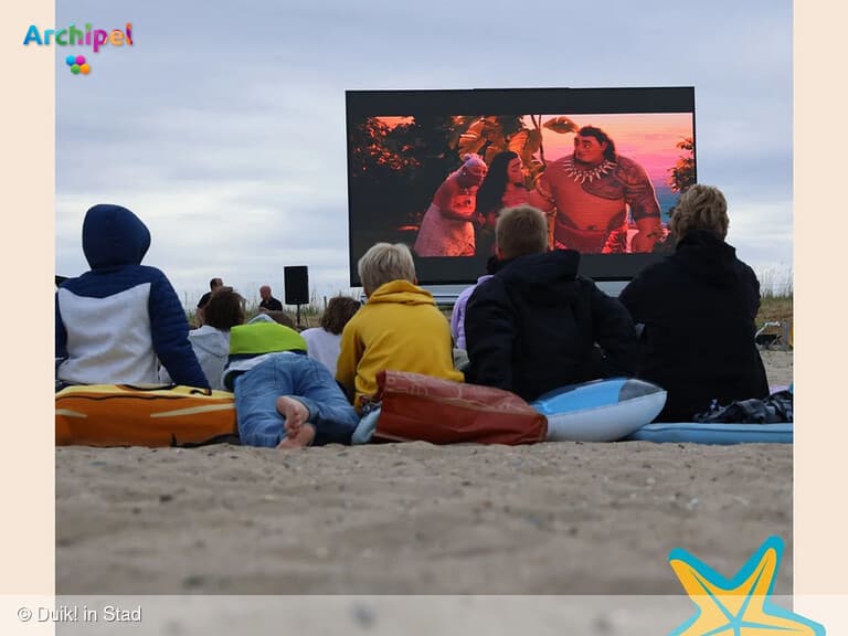 Stadse101 organiseert 'Drijf-in' op 't Stadse strandje