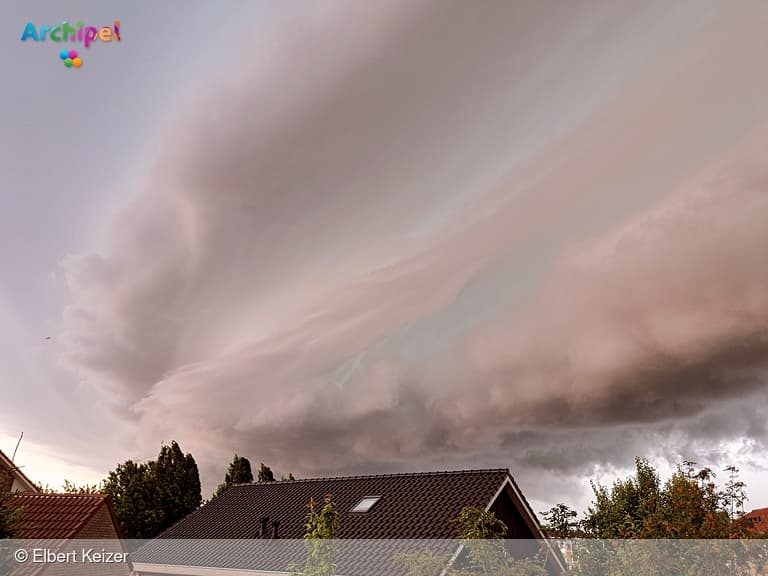Krachtige storm zorgt voor overlast en indrukwekkende beelden