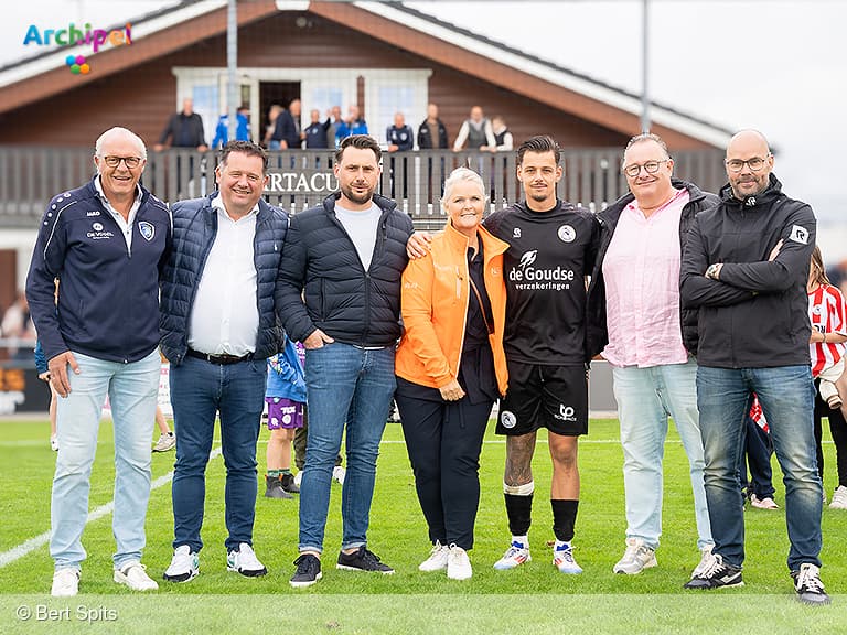 Mooie opbrengst voor Stichting ALS Nederland bij oefenwedstrijd Sparta - ADO