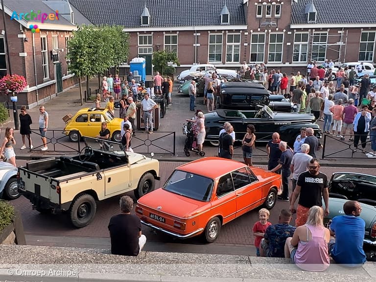 Oldtimers stelen de show op Diekdag Middelharnis