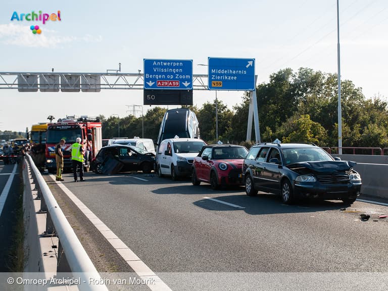 Haringvlietbrug afgesloten wegens ongeval