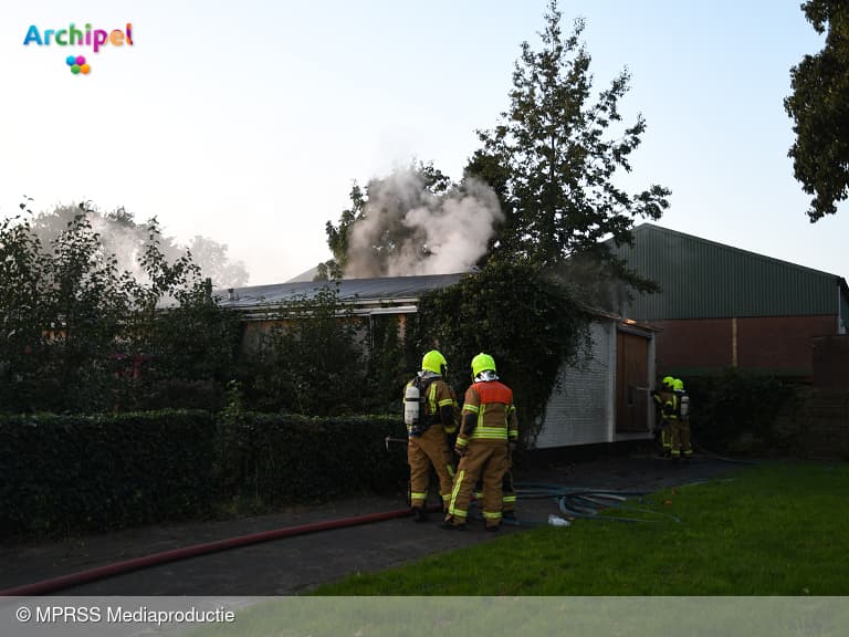 Brand in voormalig schoolgebouw in Sommelsdijk