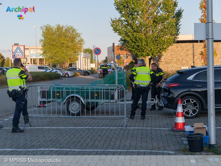 Scooter ontsnapt met hoge snelheid tijdens verkeerscontrole