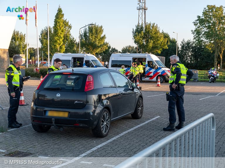 Scooter ontsnapt met hoge snelheid tijdens verkeerscontrole