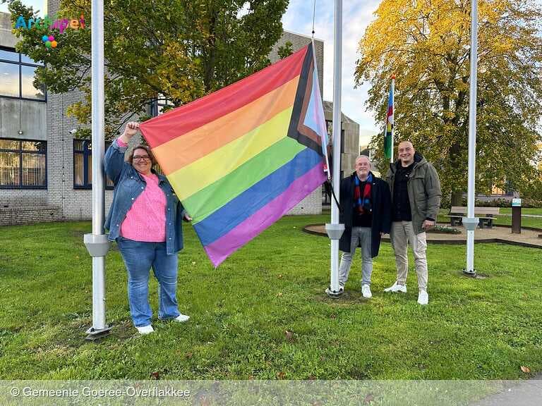 Regenboogvlag wapperde trots in gemeente
