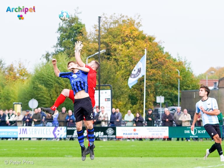 DVV'09 eindigt topper met 10 man tegen gretig De Jonge Spartaan