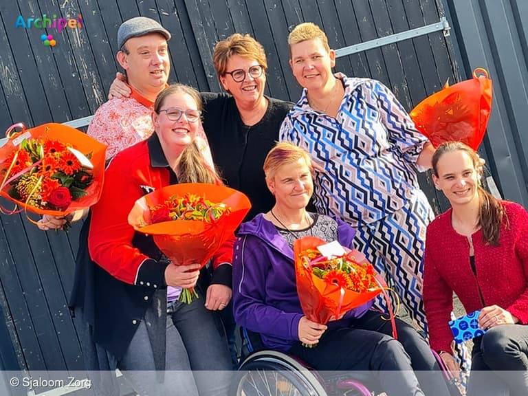 Vier cliënten Sjaloom Zorg behalen TOP-diploma