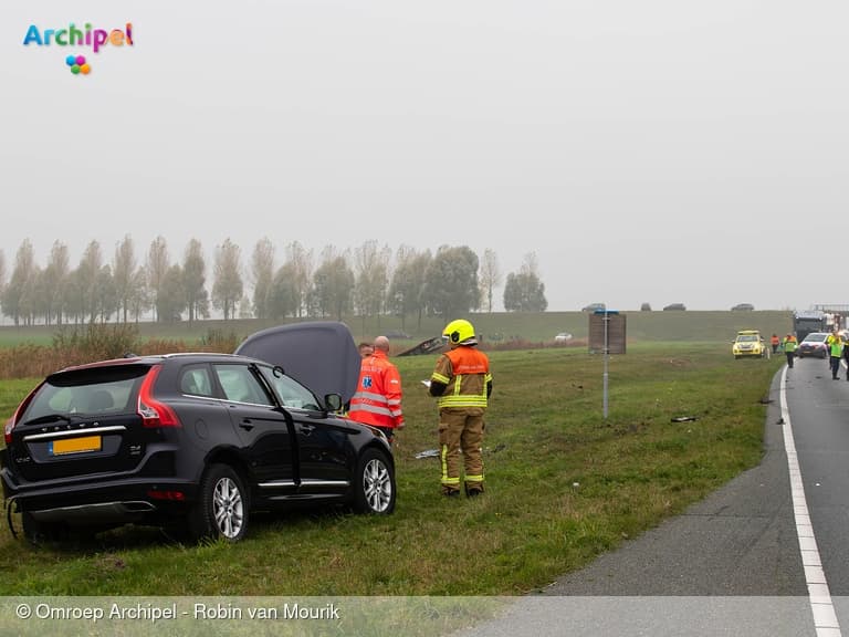 N59 bij Oude-Tonge afgesloten vanwege ongeval