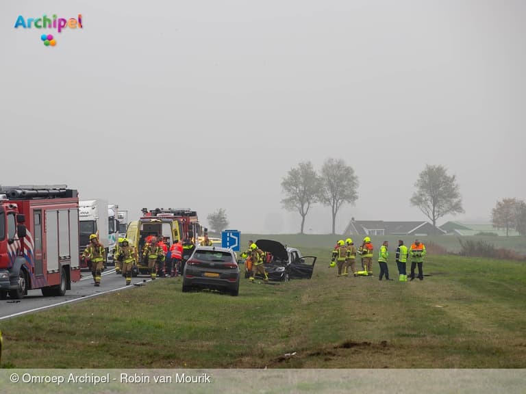 N59 bij Oude-Tonge afgesloten vanwege ongeval