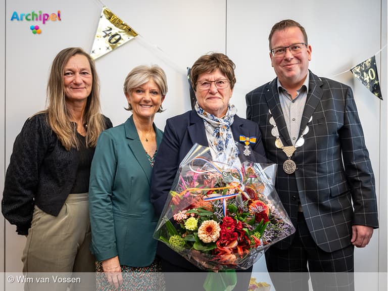 Koninklijke onderscheiding voor Adri van den Berg-Hoek