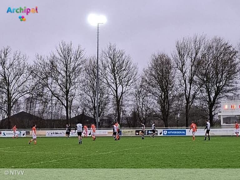 Gladde Derby NTVV-FIOS gestaakt na 19 Minuten