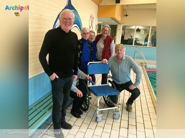 De Gooye verwelkomt nieuwe rolstoel voor waterliefhebbers