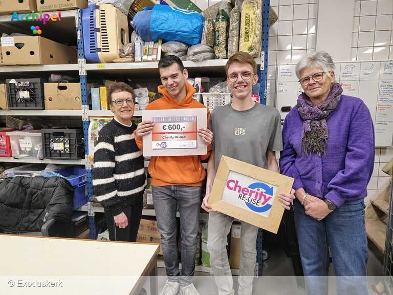 Cherity Re-use en kerkdiensten Hernesseroord ontvangen steun van Exoduskerk