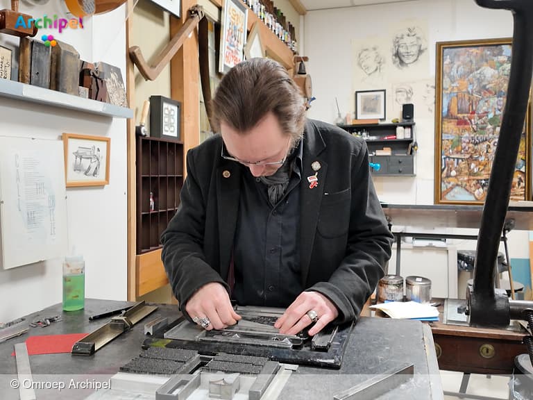 Koppermaandag gevierd met kunstwerkjes bij ambachtelijke drukkerij