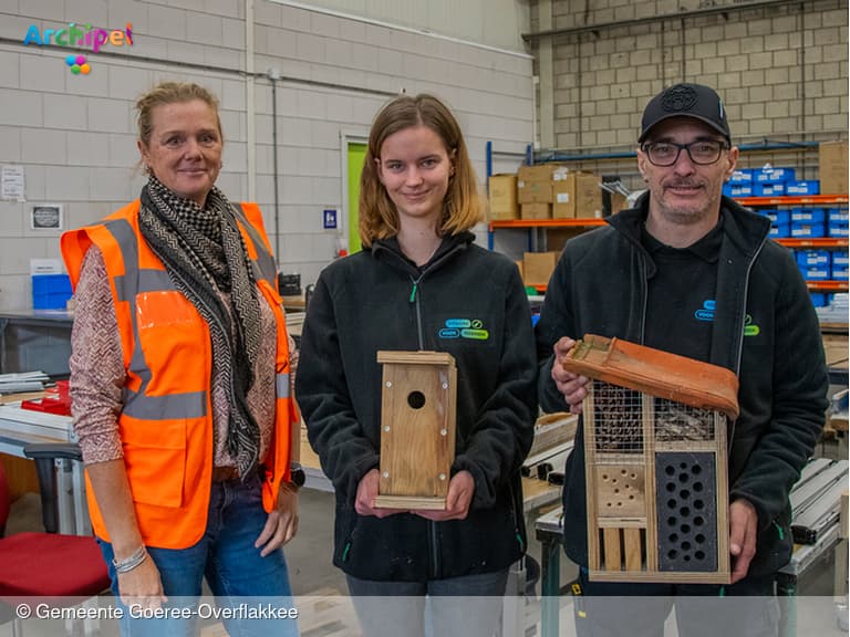 Kandidaten GOwerkt maken welkomstcadeau voor nieuwe huurders Oost West Wonen