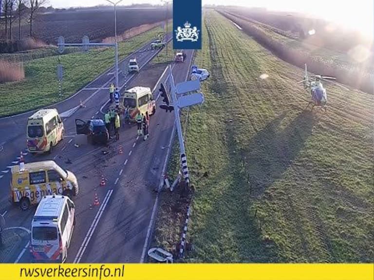 Ongeval op N59, weg in beide richtingen afgesloten