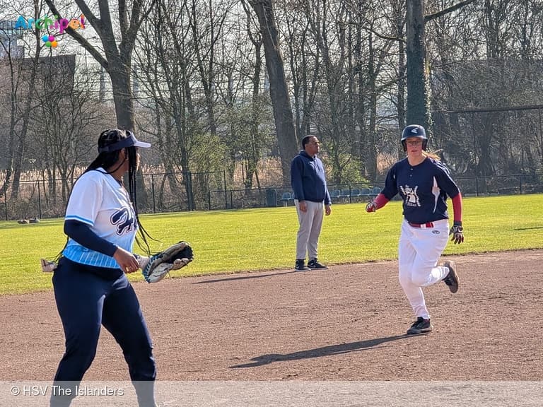 Een winnende start voor Softbalteam HSV The Islanders in Vlaardingen