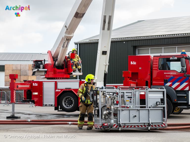 Spectaculaire brandweerwedstrijd in Nieuwe-Tonge