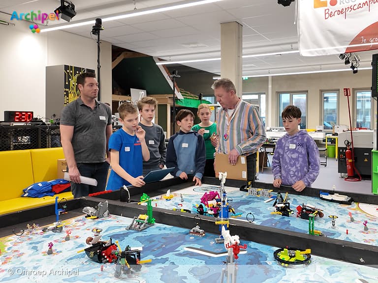 Jonge denkers en doeners schitteren bij Lego League Challenge