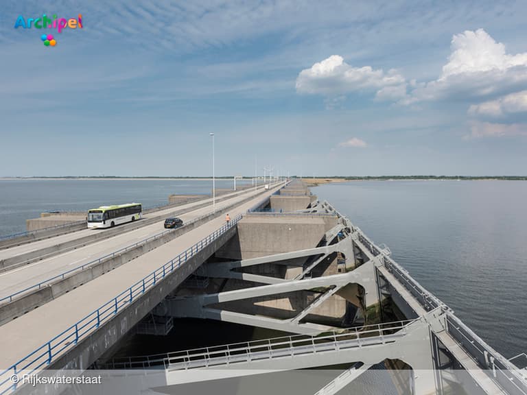 Parallelweg Haringvlietsluizen dicht voor calamiteitenoefening
