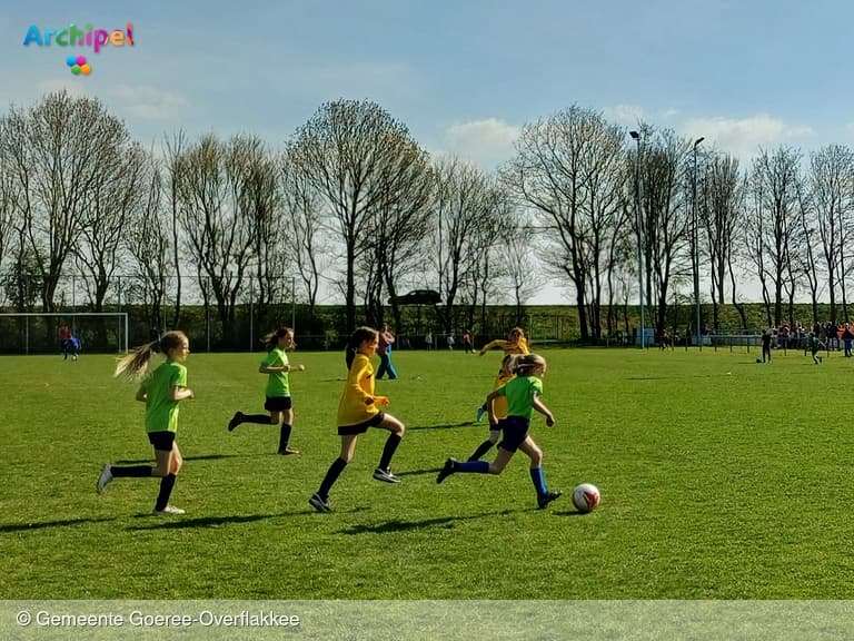 Finales schoolvoetbal op 7 mei op Goeree-Overflakkee