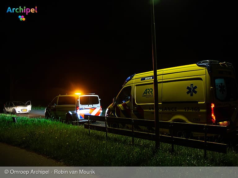 Gewonde na botsing tussen brommer en auto