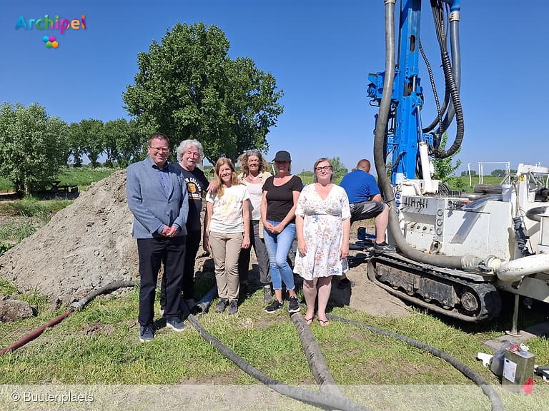 Succesvolle waterboring bij de Buutenplaets