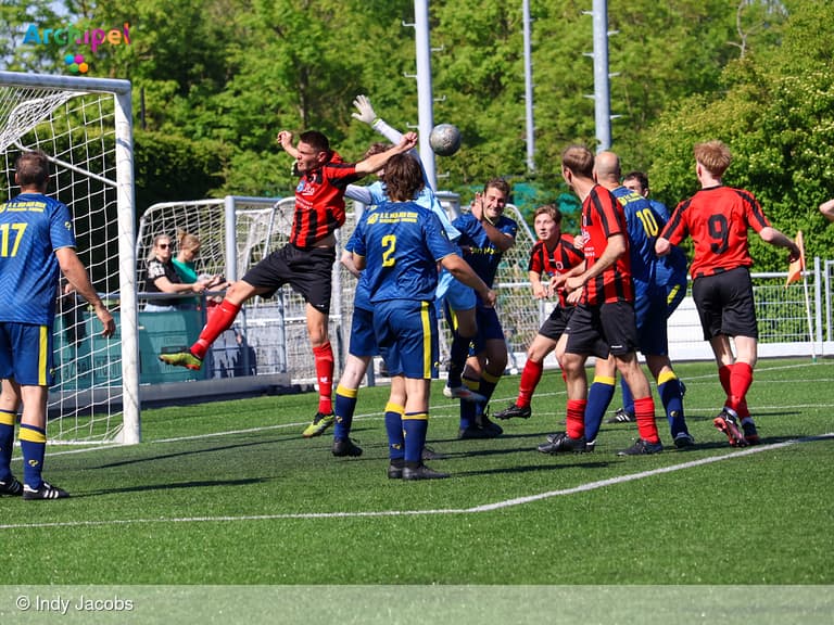 Herkingen '55 geeft niet thuis in Kamperland