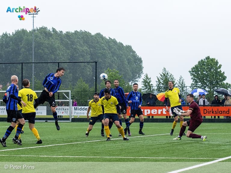 De Jonge Spartaan grijpt tweede plaats na spectaculair gelijkspel
