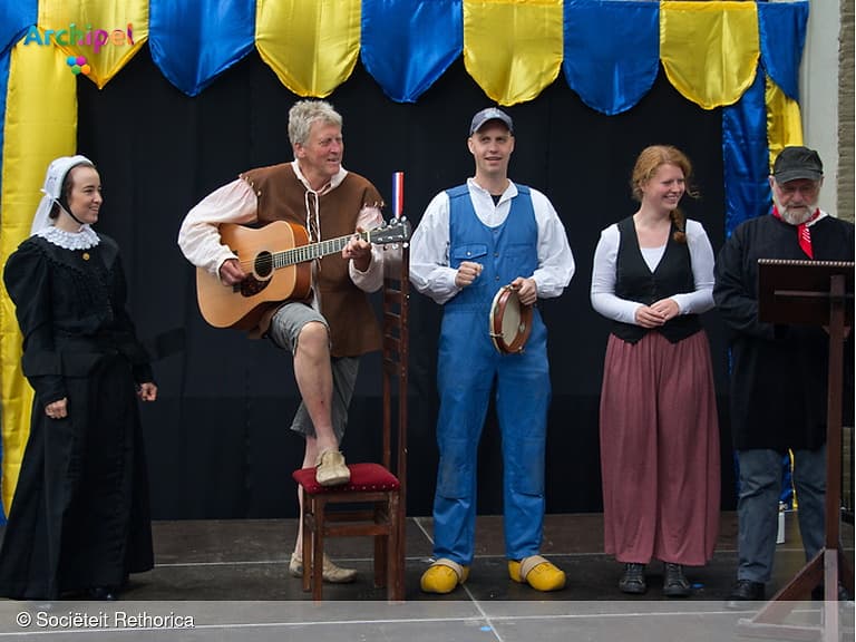 Sociëteit Rethorica viert jubileum met historische markt