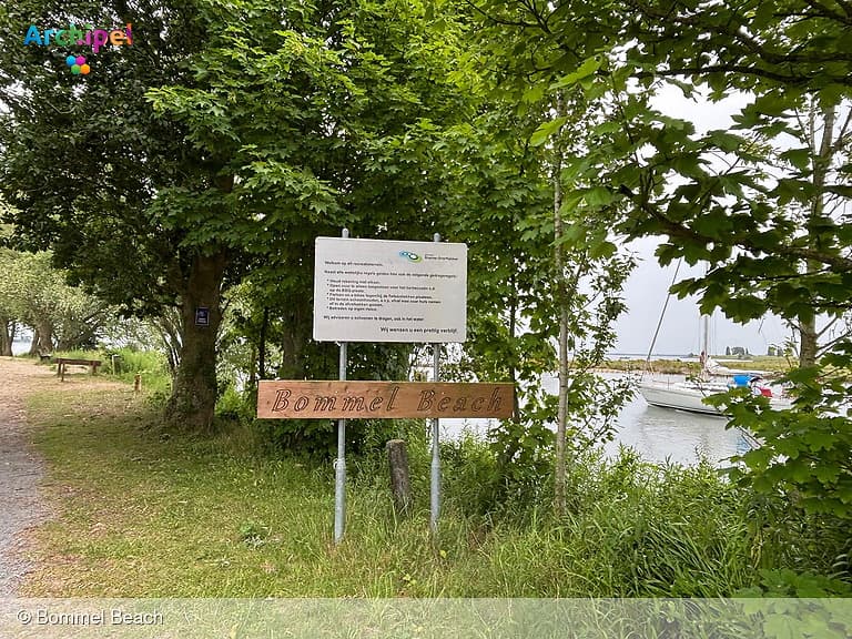 Voortaan ook zwemadvies voor verborgen strandje in Den Bommel