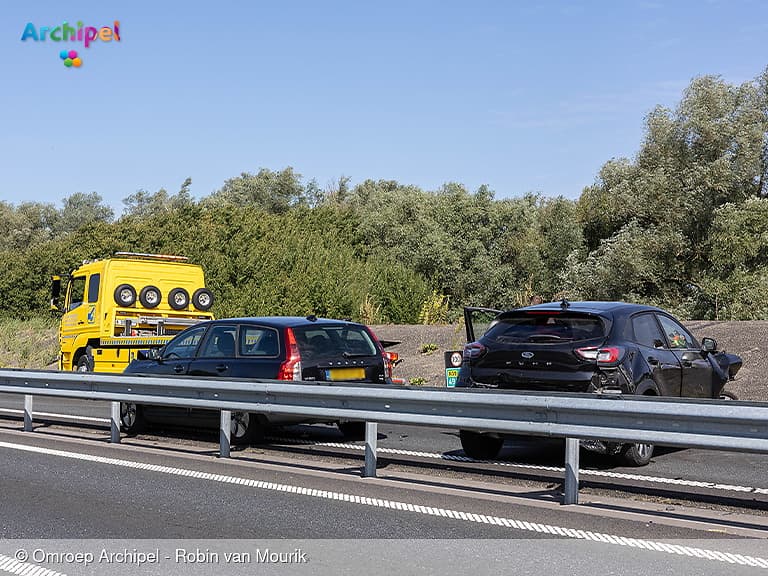 Ongeval met vier voertuigen veroorzaakt lange files