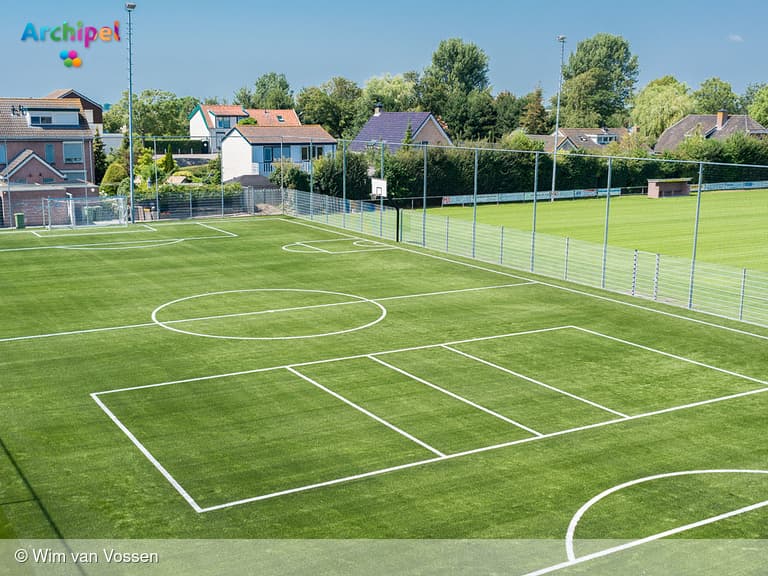 VV Herkingen '55 viert 70e verjaardag met sportief feest in het hart van het dorp