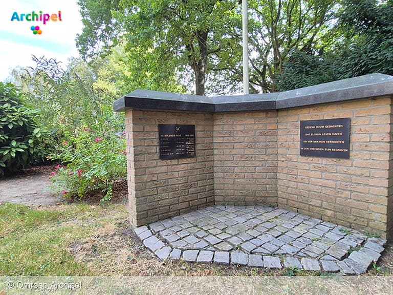 Gemeente verplaatst Indiëmonument naar begraafplaats Sommelsdijk