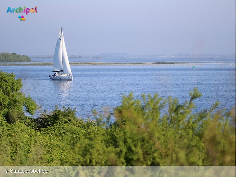 Grootschalige handhavingsacties op en rond het Grevelingenmeer