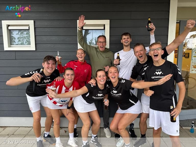 Good Luck kroont zich tot kampioen