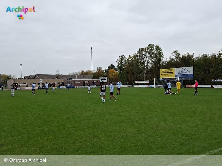 IJzersterk DVV'09 klopt titelfavoriet MZC'11 en blijft ongeslagen
